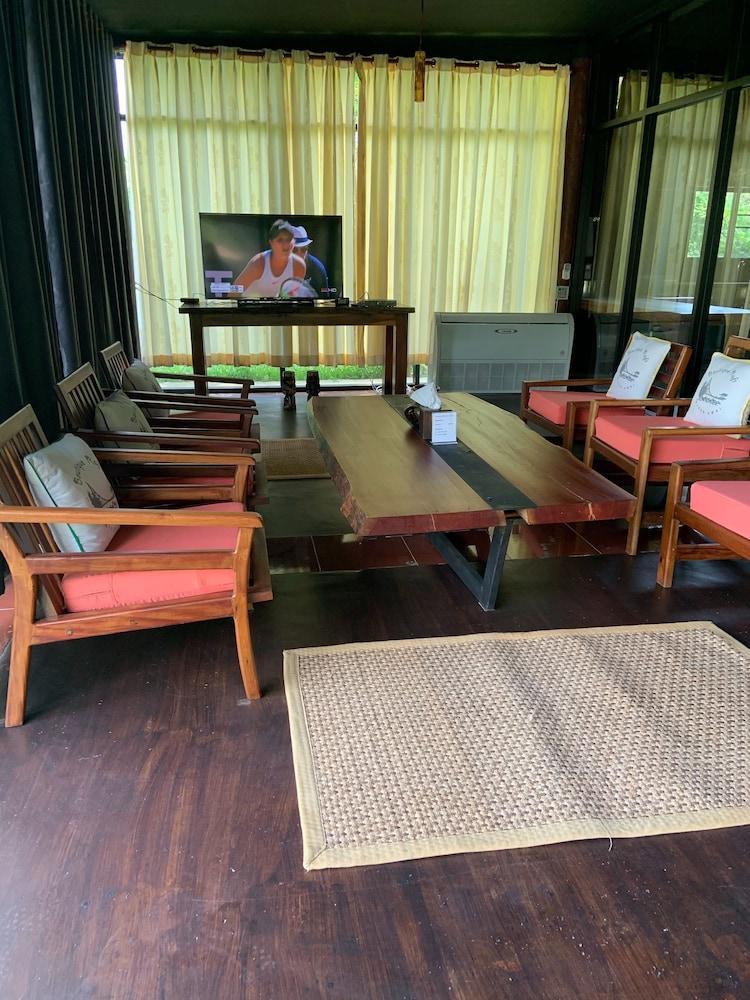 Boutique Raft Resort, River Kwai Сай-Йок Екстер'єр фото